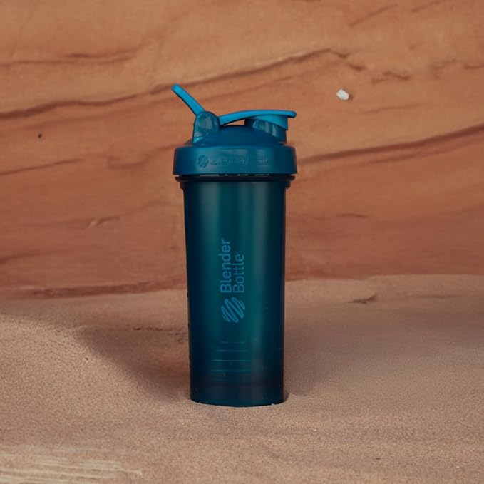 BlenderBottle Classic V2 Shaker Bottle Perfect for Protein Shakes and Pre Workout, 28-Ounce, Ocean Blue